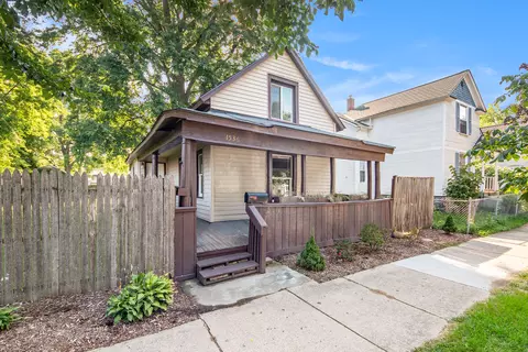 1536 Broadway Ave NW, Grand Rapids, MI 49504