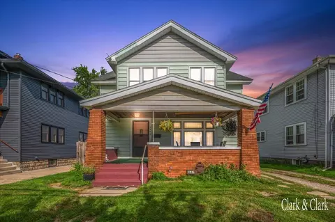 1642 Alpine Ave NW, Grand Rapids, MI 49504