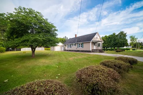 817 Oak St, Manistee, MI 49660