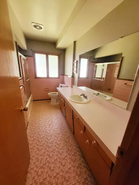 26748 Baske St, Taylor, MI 48180 photo 18