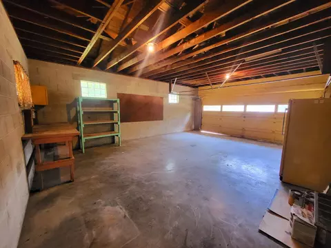26748 Baske St, Taylor, MI 48180 photo 10