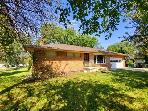 26748 Baske St, Taylor, MI 48180 photo 2