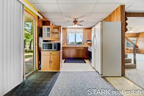 845 W Locust St, White Cloud, MI 49349 photo 5