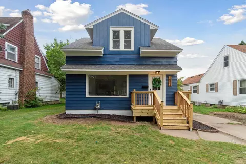 1034 Johnston St SE, Grand Rapids, MI 49507