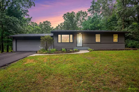 8328 Ramsdell Dr NE, Rockford, MI 49341