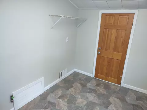 1128 Howard St, Jackson, MI 49202 photo 12