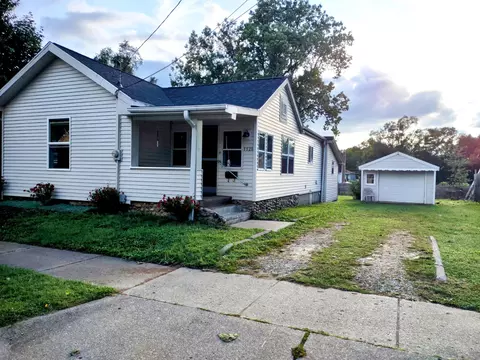 1128 Howard St, Jackson, MI 49202