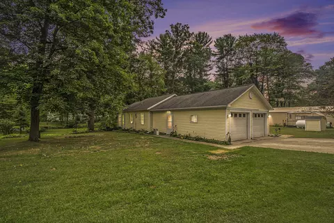 5506 Ravenswood Ave, Pullman, MI 49450 photo 17