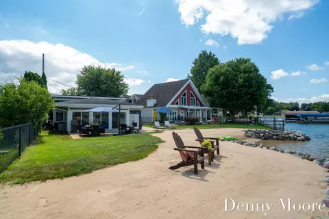 4196 W Joy Rd, Shelbyville, MI 49344