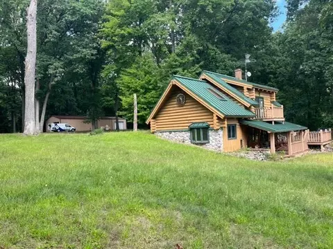 15741 S 22nd St, Vicksburg, MI 49097