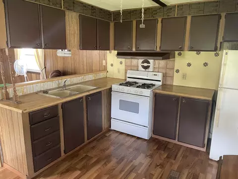 107 Berry St, Jackson, MI 49203 photo 7