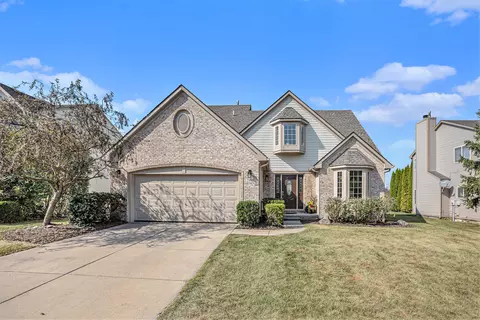 2955 Mystic Dr, Ann Arbor, MI 48103