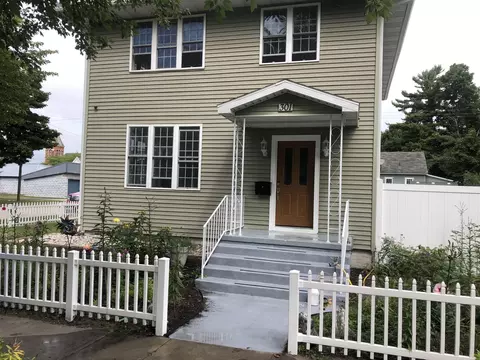 301 E Filer St, Ludington, MI 49431
