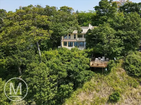 9501 Whispering Sands Dr, West Olive, MI 49460
