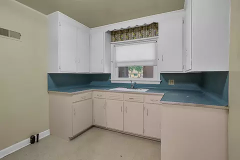 1111 S Bowen St, Jackson, MI 49203 photo 14
