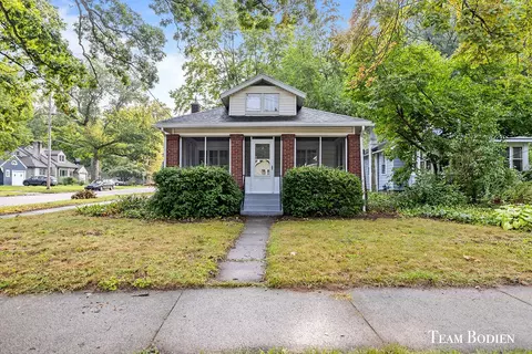 1900 Newark Ave SE, Grand Rapids, MI 49507