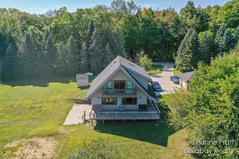 4194 Farrel Rd, Hastings, MI 49058