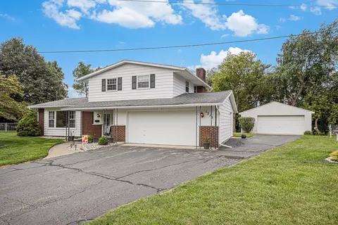 1218 Boswell Ln, Kalamazoo, MI 49006
