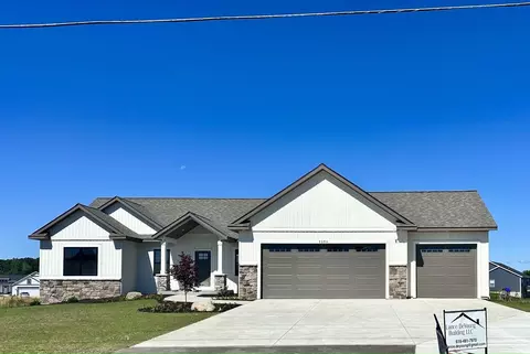 7373 36th Ave, Hudsonville, MI 49426