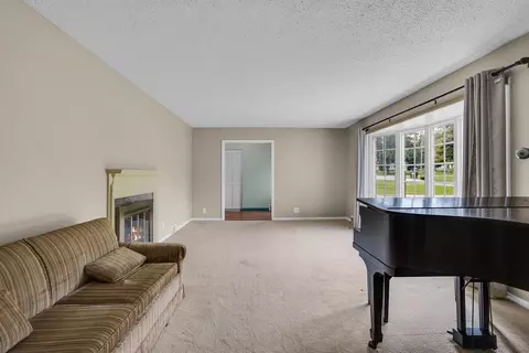 929 Albright Dr, Jackson, MI 49203 photo 8