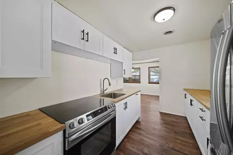 838 Fleming Ave, Jackson, MI 49202 photo 9