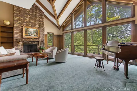 8645 Trailblazer Dr SE, Byron Center, MI 49315