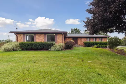 19865 Sharon Valley Rd, Manchester, MI 48158