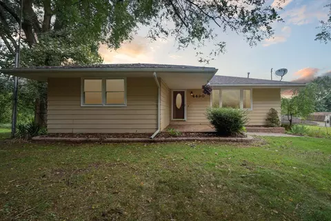 4490 Trumble Rd, Jackson, MI 49201
