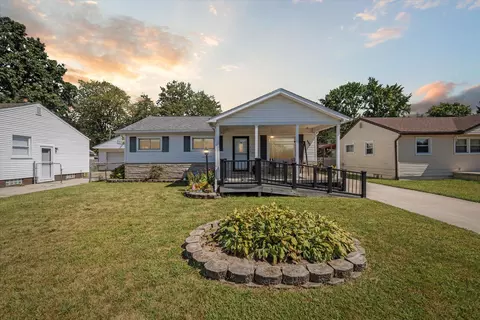 553 Rosewood Ave, Ypsilanti, MI 48198
