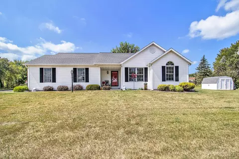 307 E Indiana St, Three Oaks, MI 49128