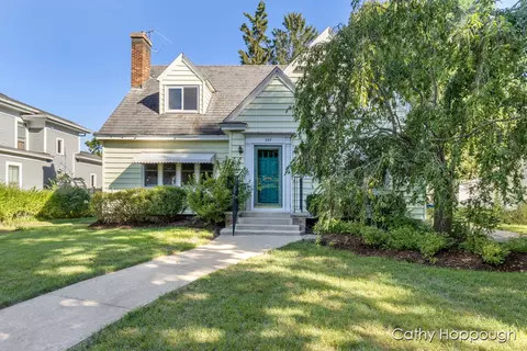 242 E Washington St, Ionia, MI 48846