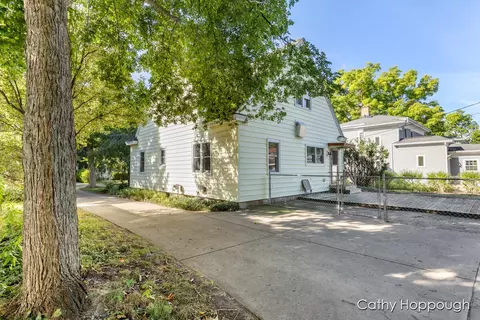 242 E Washington St, Ionia, MI 48846 photo 42