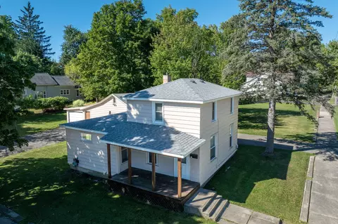 303 Spring St, Big Rapids, MI 49307 photo 4