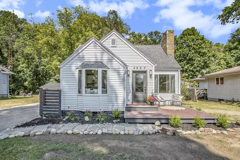 4227 Willard Ave, Bridgman, MI 49106