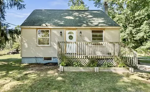 3810 E Mcmillan Rd, Twin Lake, MI 49457