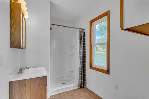 1102 E South St, Jackson, MI 49203 photo 12