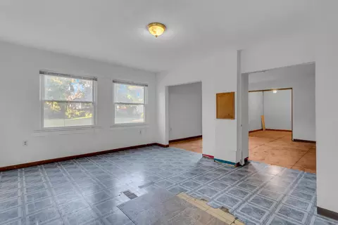 1102 E South St, Jackson, MI 49203 photo 5