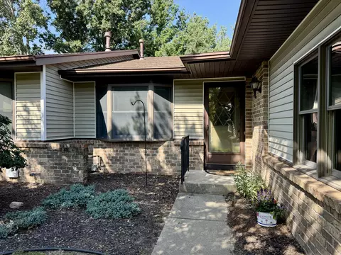 2221 Mapleton St NE #129, Grand Rapids, MI 49505
