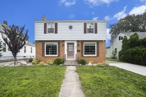 127 W 28th St, Holland, MI 49423