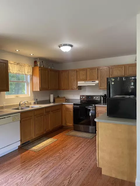 10240 Wilcox Rd, Onondaga, MI 49264