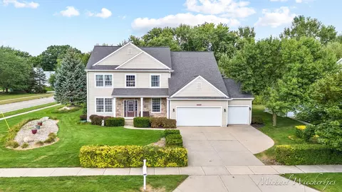 5270 Mccormick Dr SW, Wyoming, MI 49418