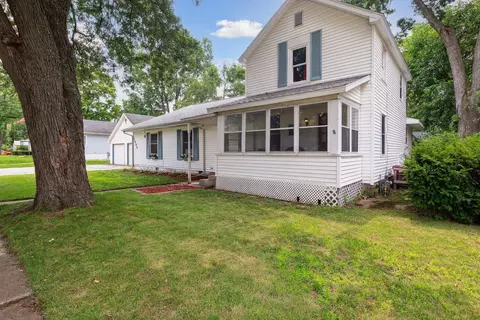 1534 Maple St, Niles, MI 49120 photo 4