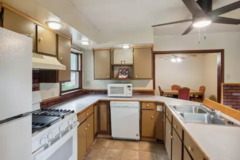 1534 Maple St, Niles, MI 49120 photo 18