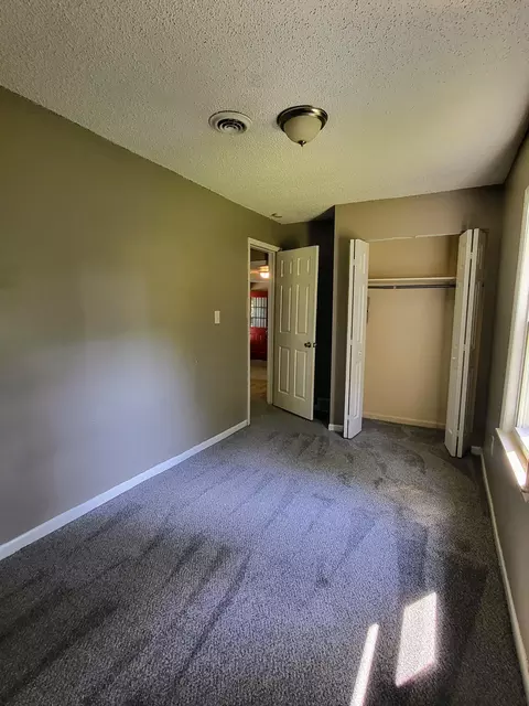 6080 Biddle St, Romulus, MI 48174 photo 12