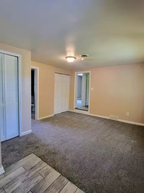 6080 Biddle St, Romulus, MI 48174 photo 6