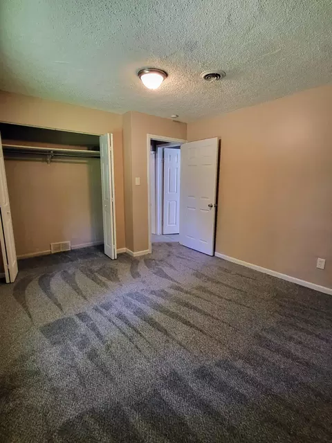 6080 Biddle St, Romulus, MI 48174 photo 15