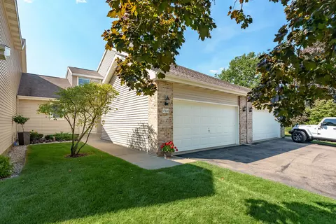 7508 Woodbridge Ln, Portage, MI 49024
