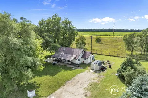 6587 80th Ave, Mecosta, MI 49332