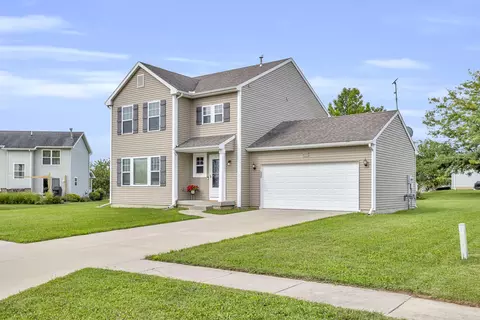 4755 Pine Hill Dr, Potterville, MI 48876