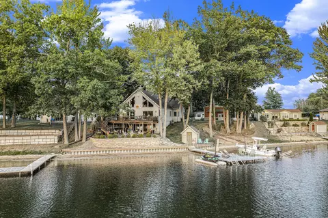 5327 S Eden Lake Rd, Custer, MI 49405
